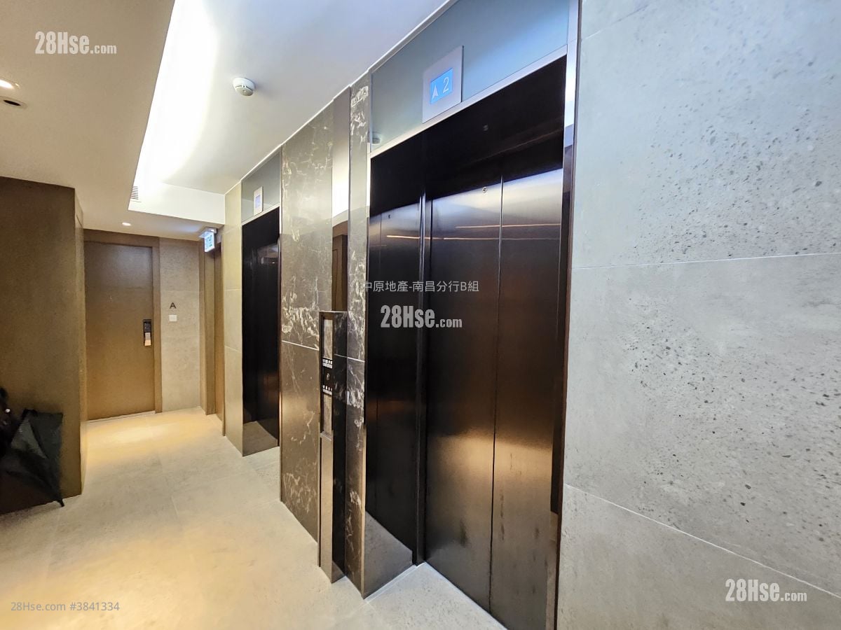 Ava61 Rental Studio , 1 Bathroom 161 ft²