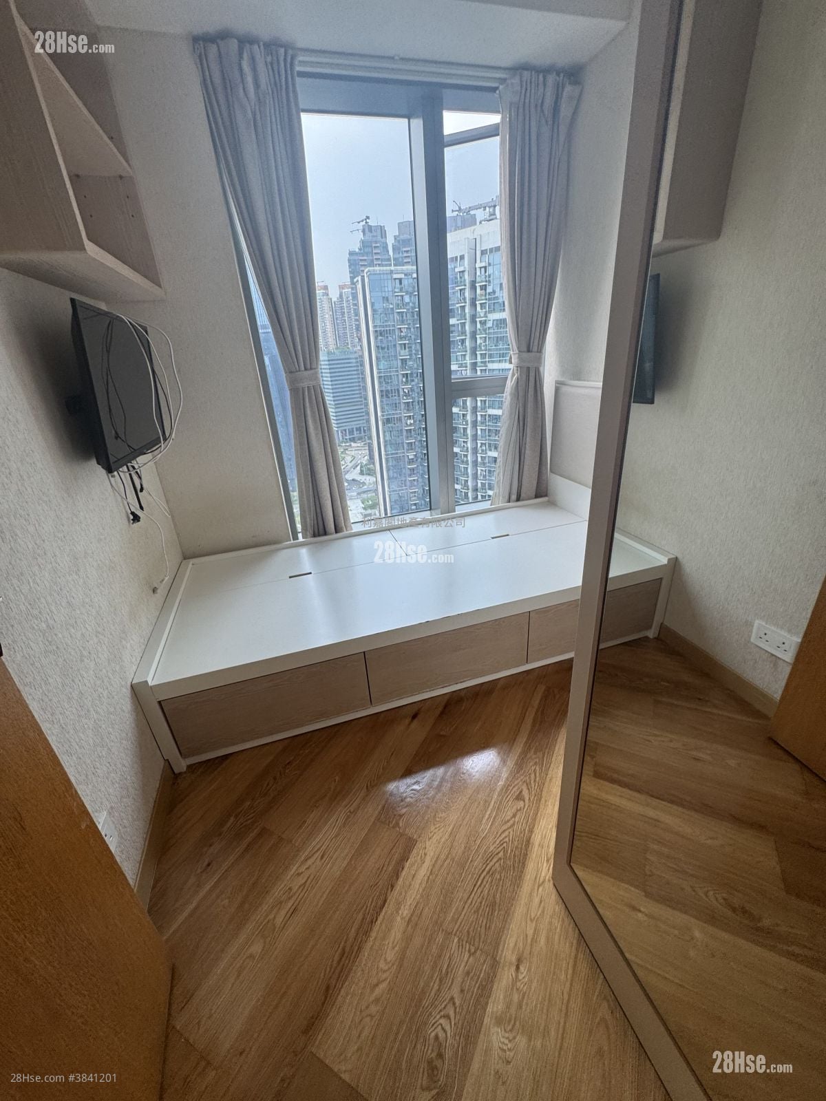 One Kai Tak(Ii) Rental 3 Bedrooms , 2 Bathrooms 799 ft²