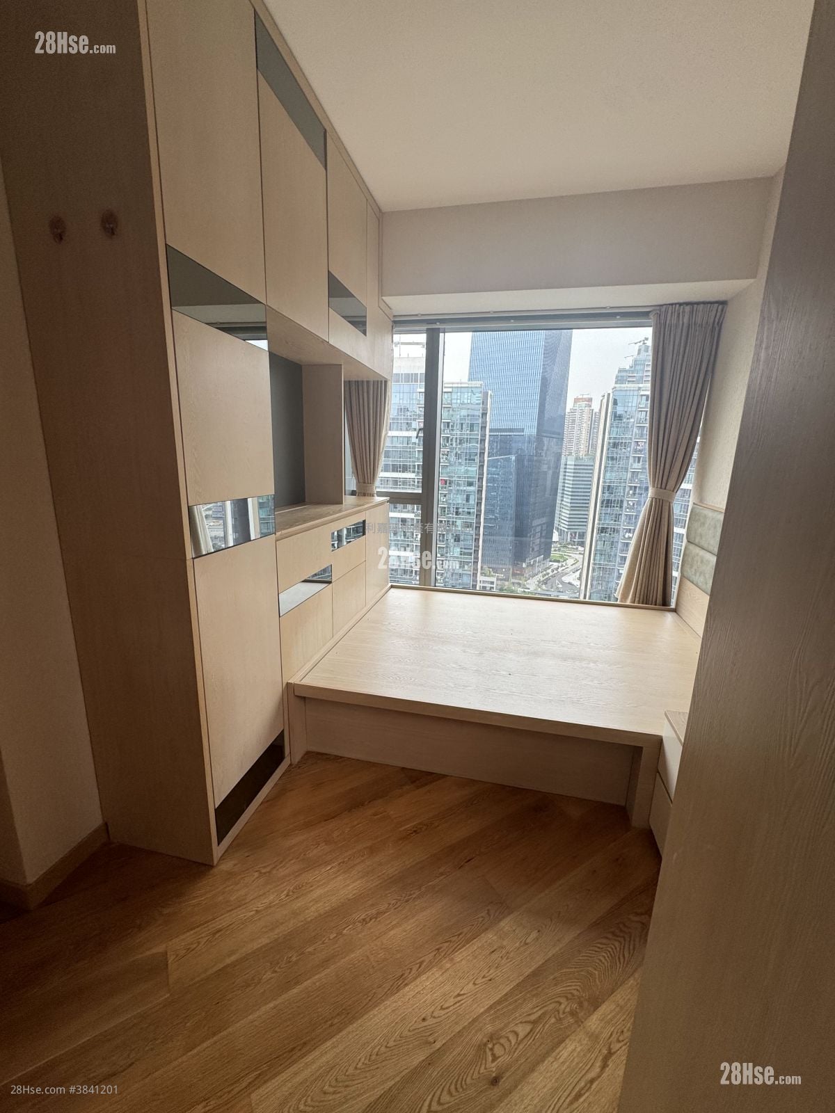 One Kai Tak(Ii) Rental 3 Bedrooms , 2 Bathrooms 799 ft²