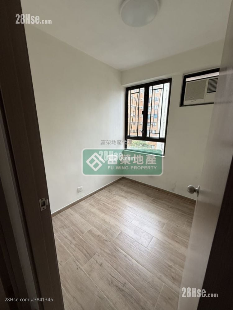 Parc Oasis Rental 3 Bedrooms , 2 Bathrooms 559 ft²