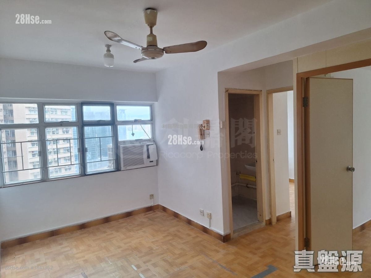 Yuet Lai Court Sell 2 Bedrooms , 1 Bathroom 421 ft²