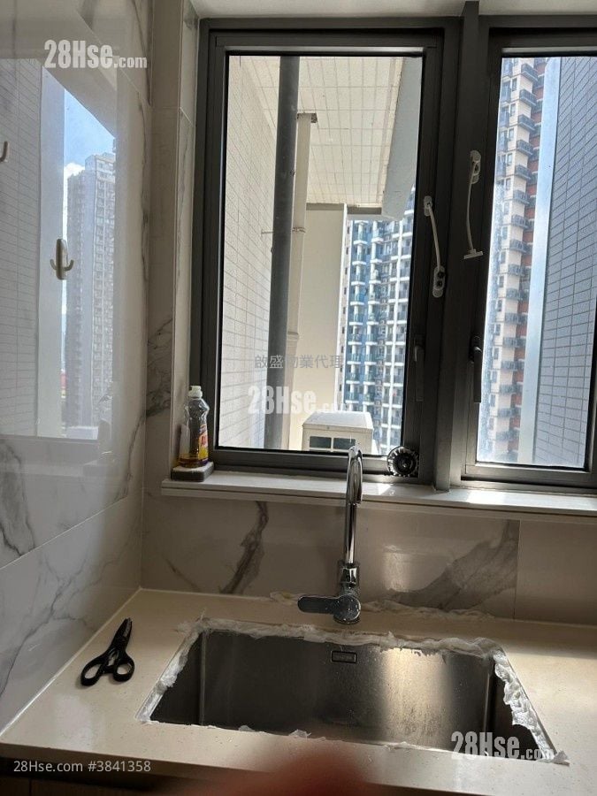 One Kai Tak(I) Sell 3 Bedrooms , 1 Bathroom 584 ft²