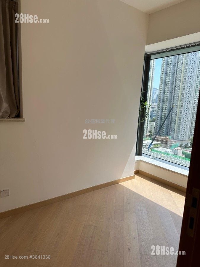 One Kai Tak(I) Sell 3 Bedrooms , 1 Bathroom 584 ft²