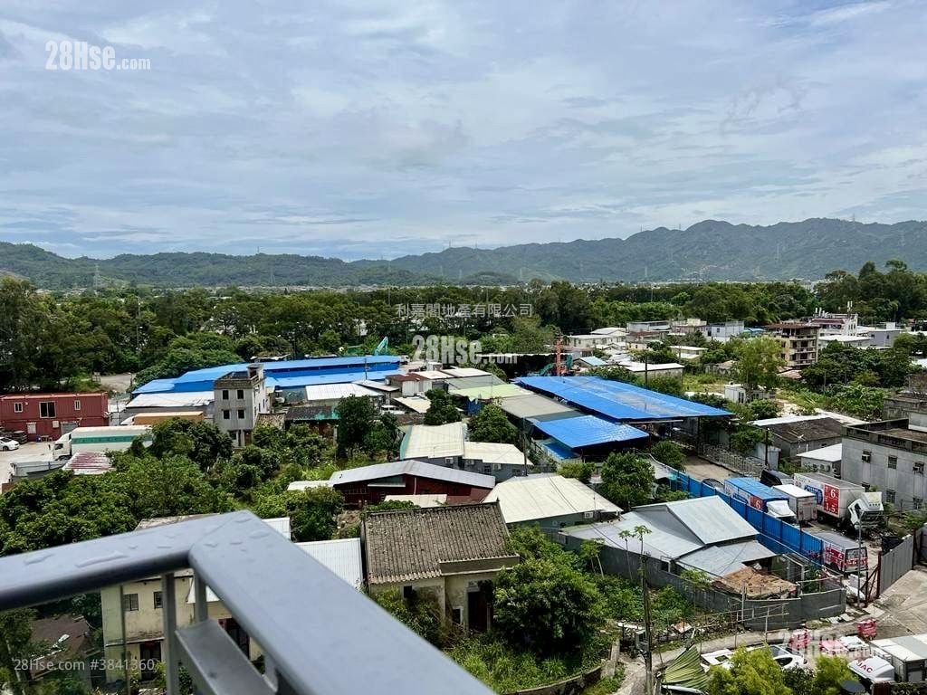 The Reach Sell 4 Bedrooms , 1 Bathroom 743 ft²
