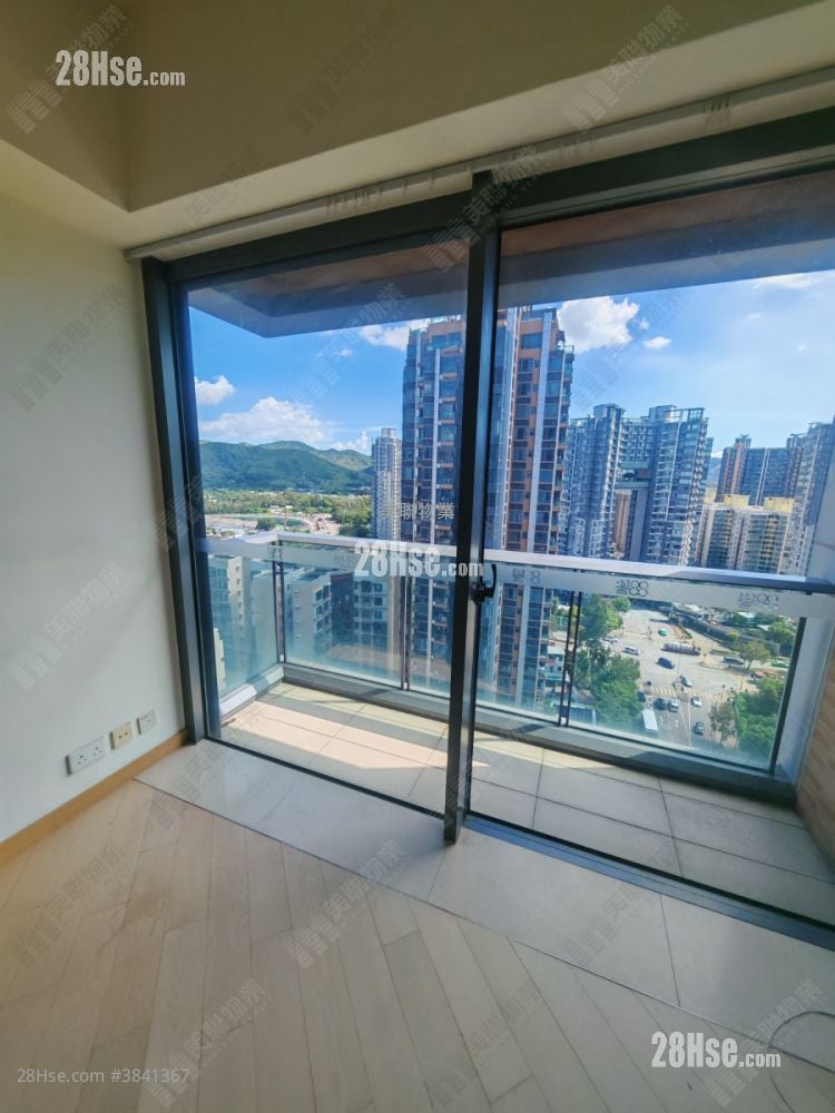 living room: Residence 88 Sell 3 Bedrooms , 2 Bathrooms 931 ft²