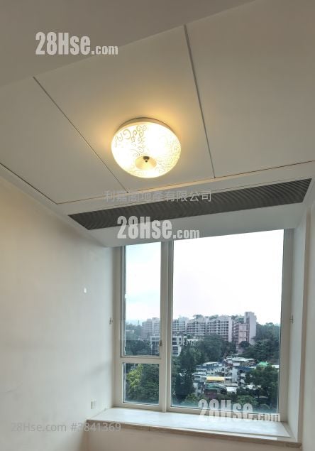 Peak One Rental 3 Bedrooms , 2 Bathrooms 1,027 ft²
