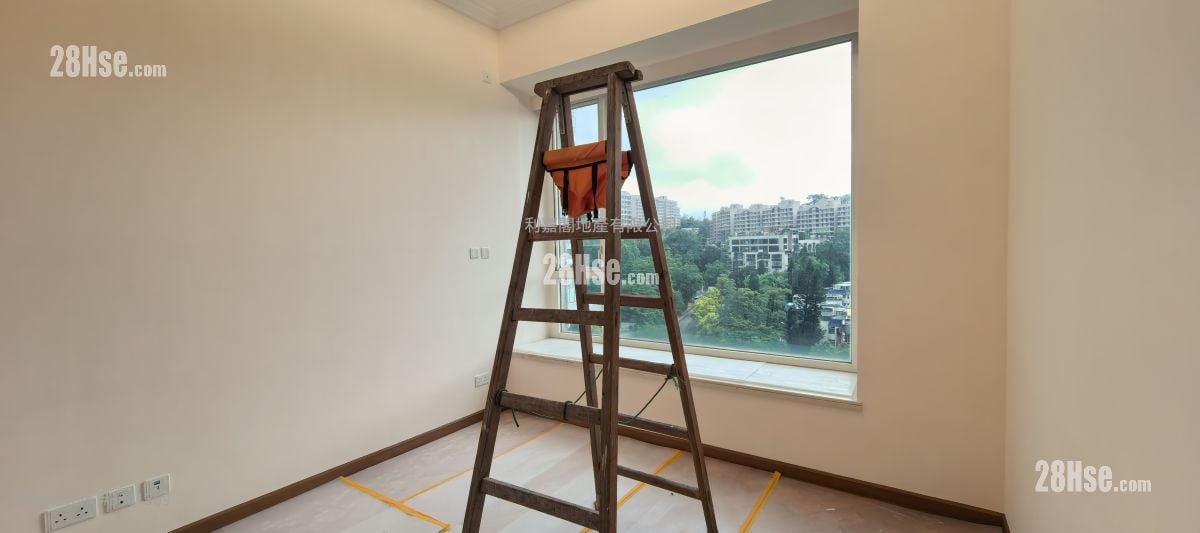 Peak One Rental 3 Bedrooms , 2 Bathrooms 1,027 ft²