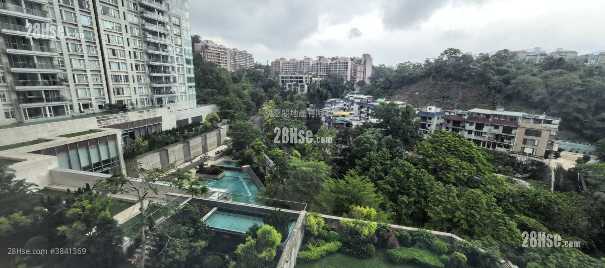 Peak One Rental 3 Bedrooms , 2 Bathrooms 1,027 ft²