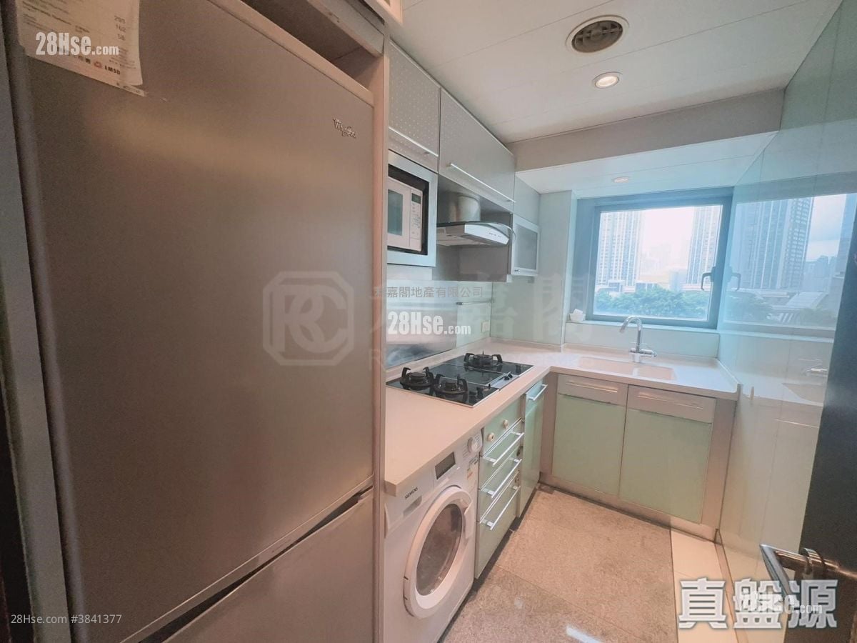 The Harbourside Sell 2 Bedrooms , 2 Bathrooms 743 ft²