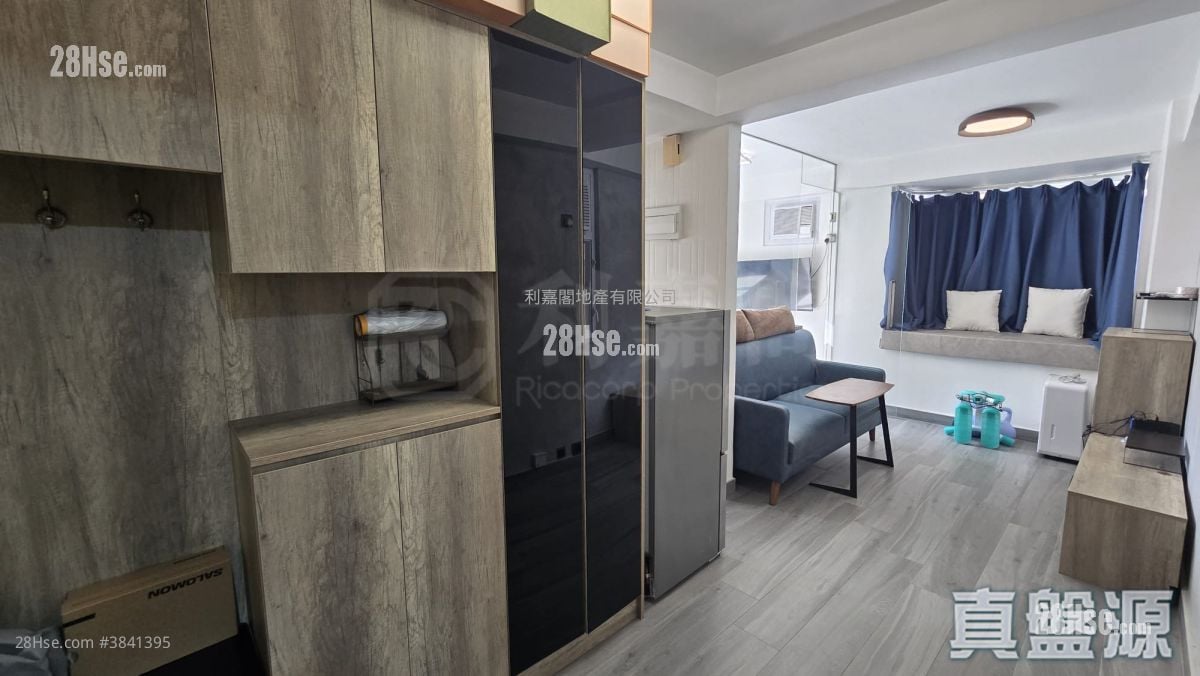 Smithfield Terrace Sell 1 Bedroom , 1 Bathroom 262 ft²