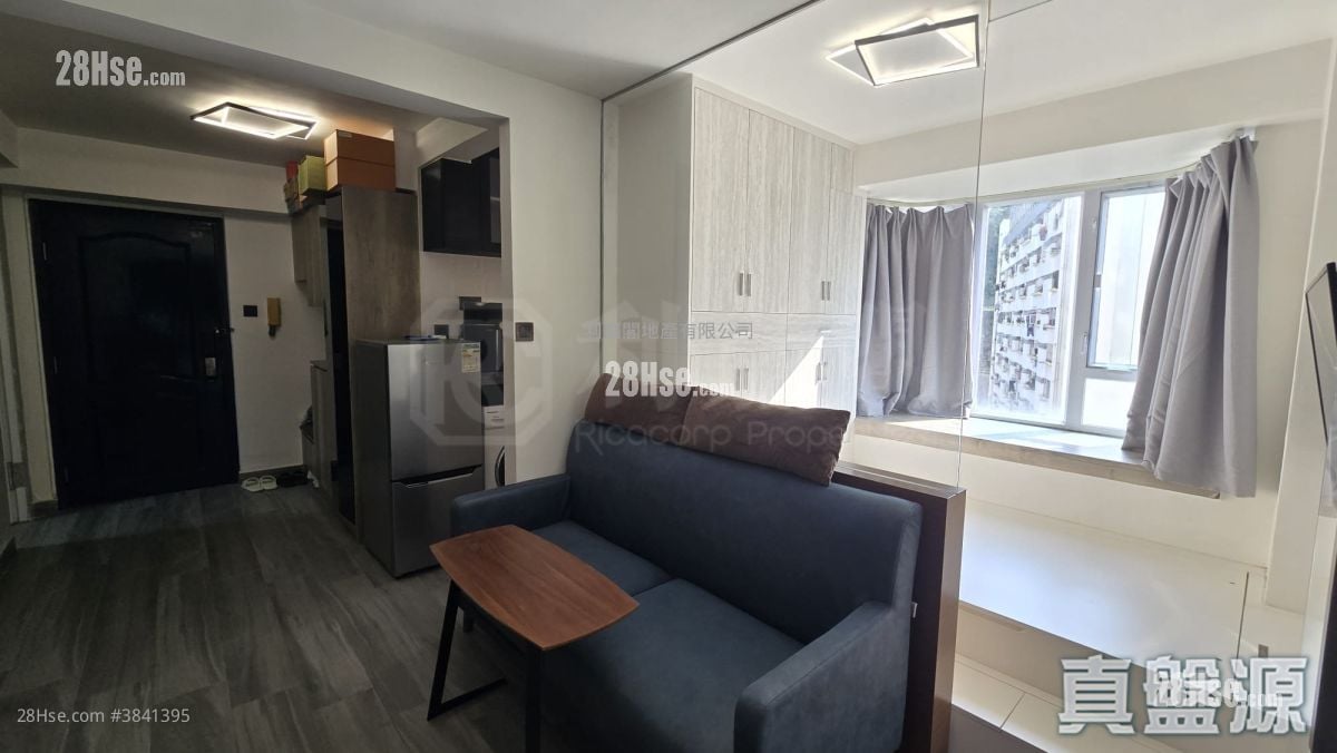 Smithfield Terrace Sell 1 Bedroom , 1 Bathroom 262 ft²