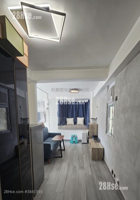 Smithfield Terrace Sell 1 Bedroom , 1 Bathroom 262 ft²