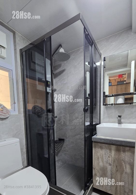 Smithfield Terrace Sell 1 Bedroom , 1 Bathroom 262 ft²