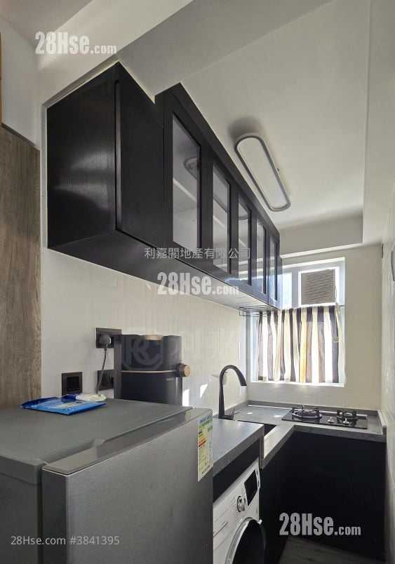 Smithfield Terrace Sell 1 Bedroom , 1 Bathroom 262 ft²