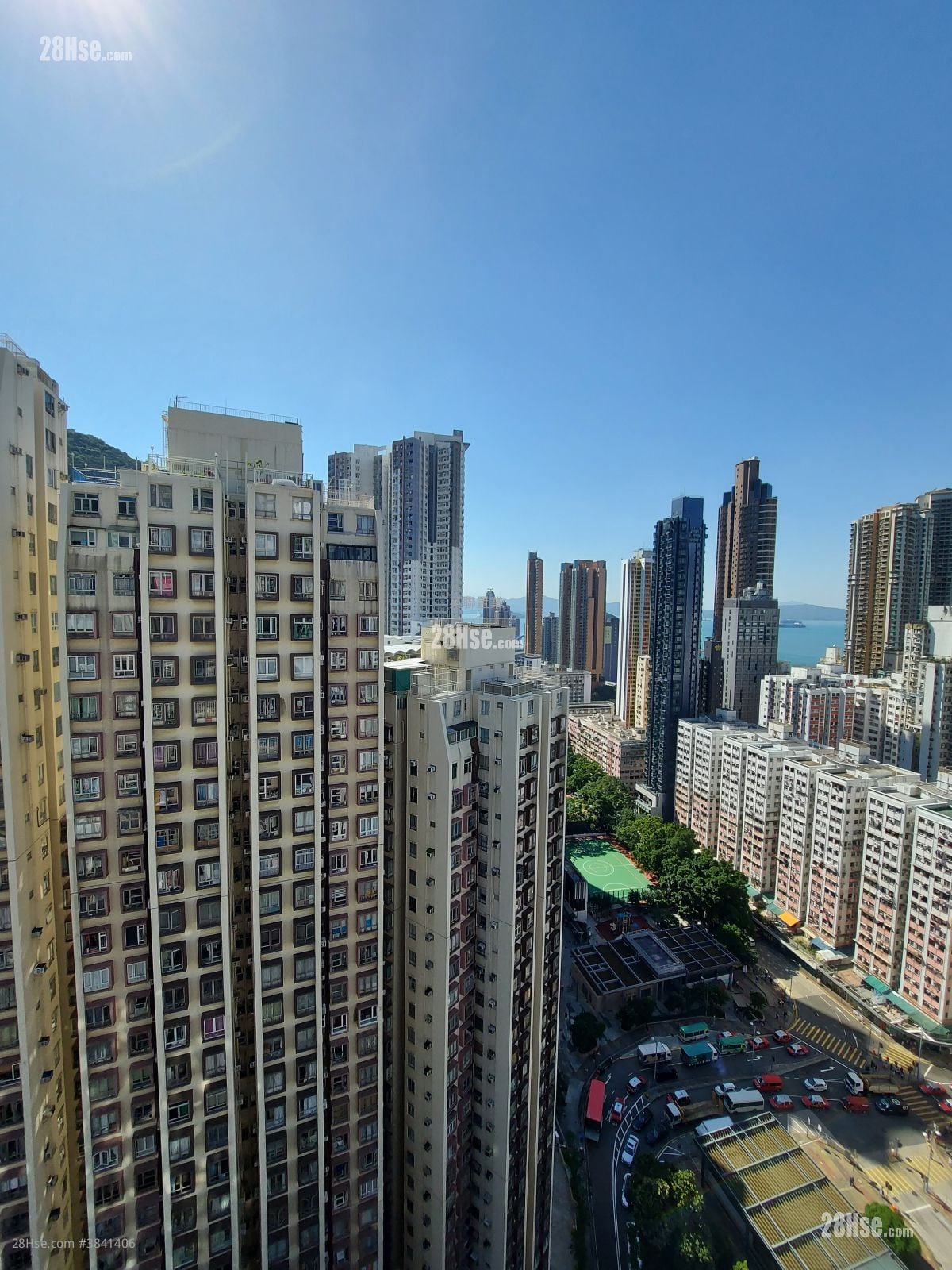 Wai Wah Court Sell 3 Bedrooms , 1 Bathroom 453 ft²