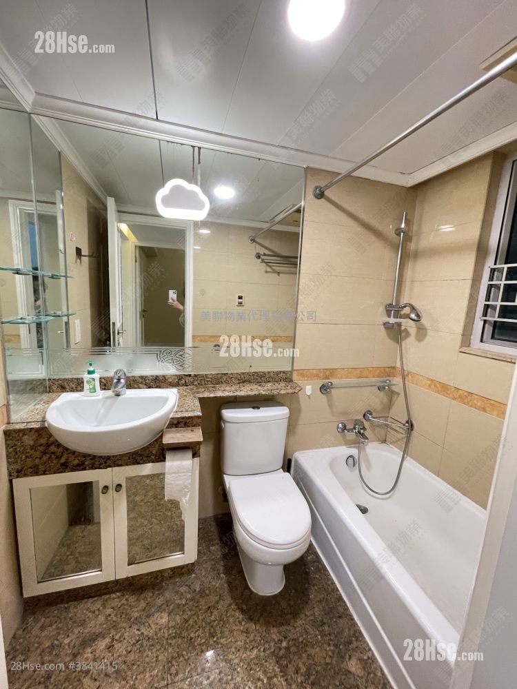 Banyan Garden Sell 2 Bedrooms , 1 Bathroom 477 ft²
