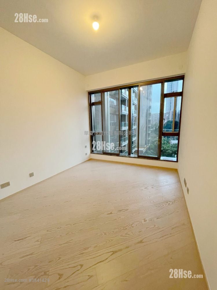Grand Homm Rental 3 Bedrooms , 4 Bathrooms 1,425 ft²