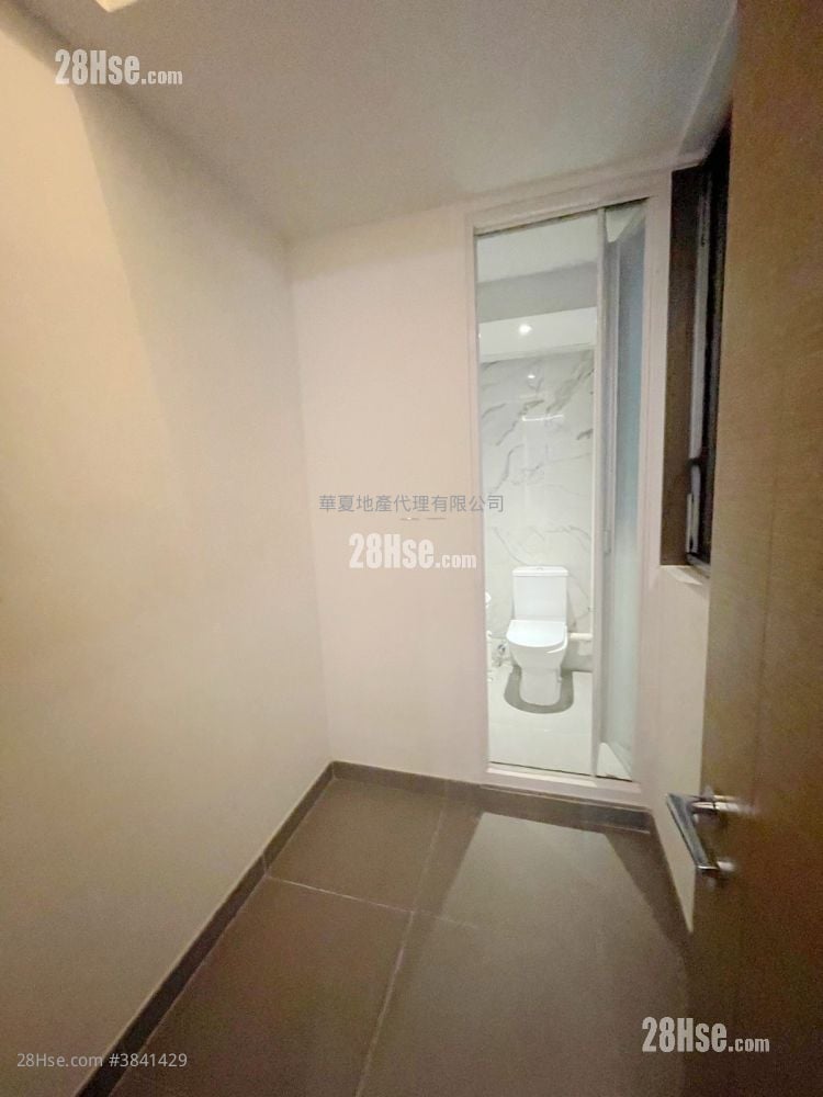 Grand Homm Rental 3 Bedrooms , 4 Bathrooms 1,425 ft²