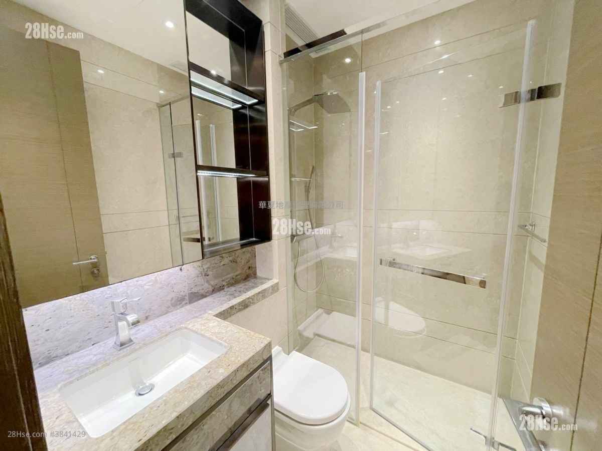 Grand Homm Rental 3 Bedrooms , 4 Bathrooms 1,425 ft²