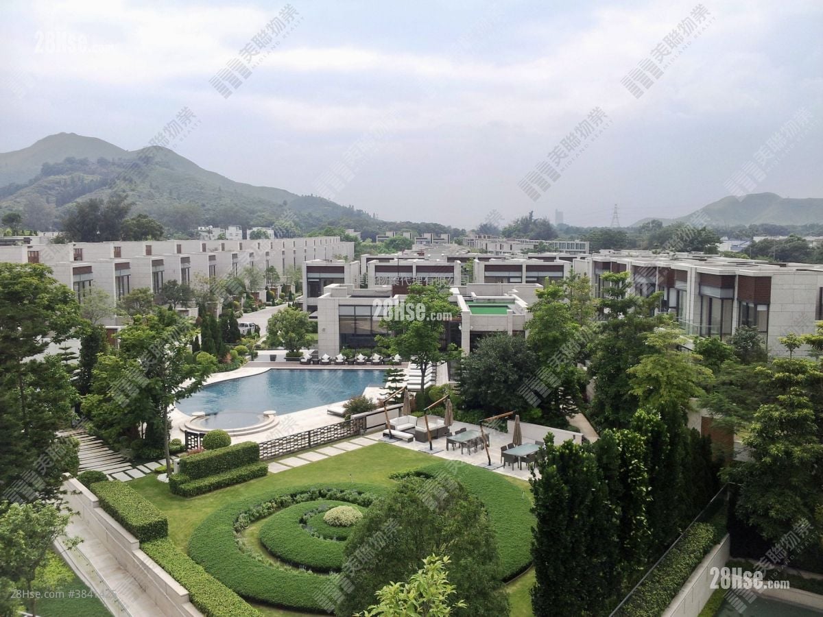 Valais Sell 4 Bedrooms 2,454 ft²