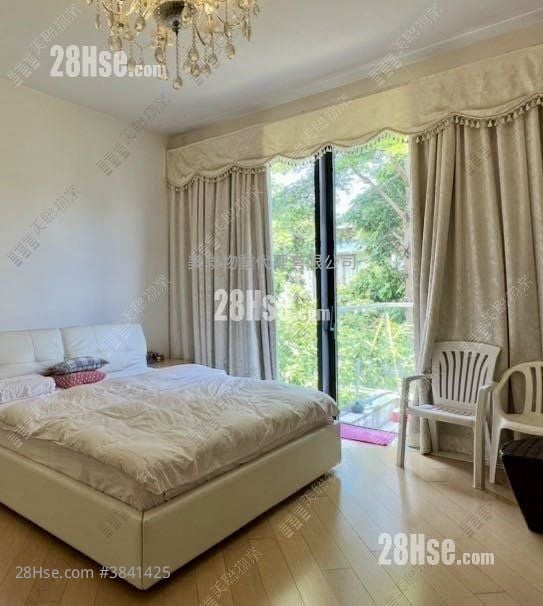 Valais Sell 4 Bedrooms 2,454 ft²