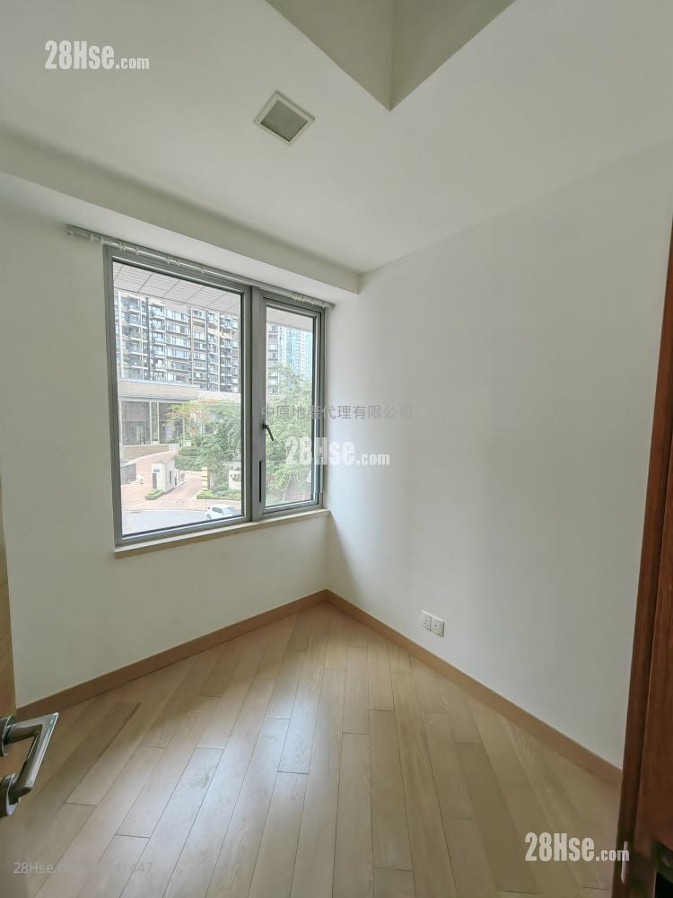 Century Link Sell 462 ft²