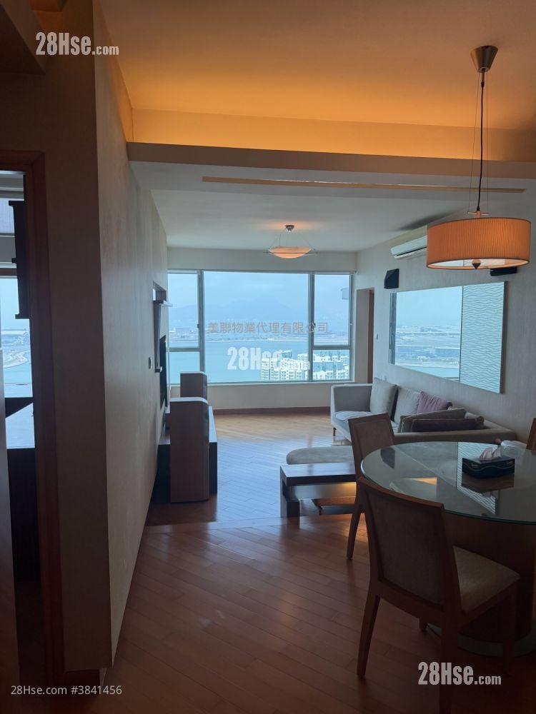 Coastal Skyline Sell 3 Bedrooms 911 ft²