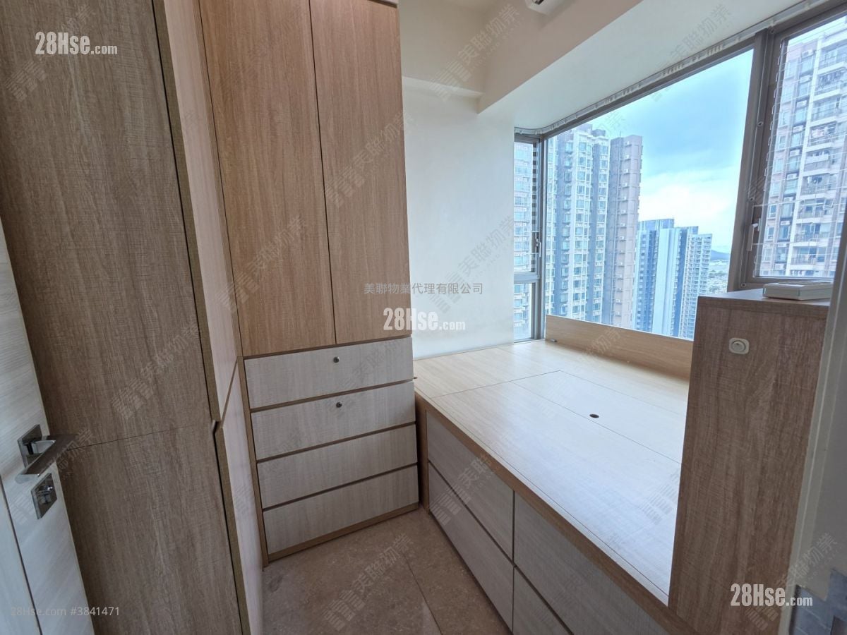 Yuccie Square Rental 2 Bedrooms , 1 Bathroom 426 ft²