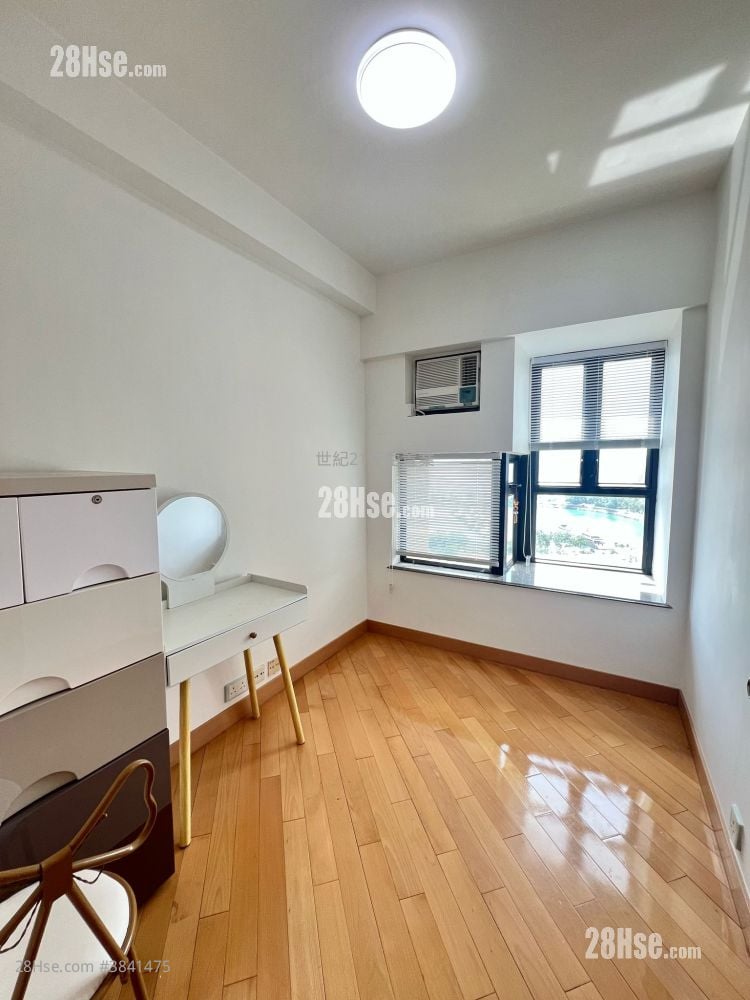 Aegean Coast Rental 4 Bedrooms , 2 Bathrooms 811 ft²