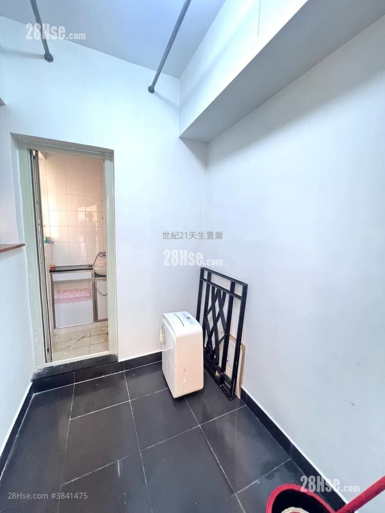 Aegean Coast Rental 4 Bedrooms , 2 Bathrooms 811 ft²