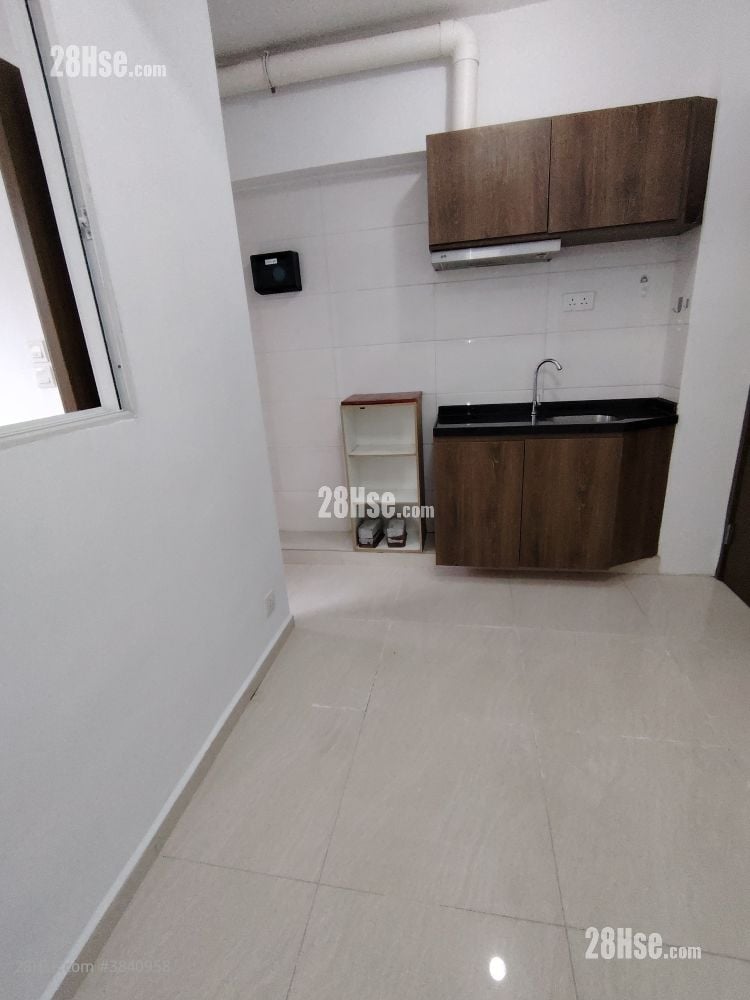 Kiu Wing Building Rental 1 Bedroom , 1 Bathroom 200 ft²