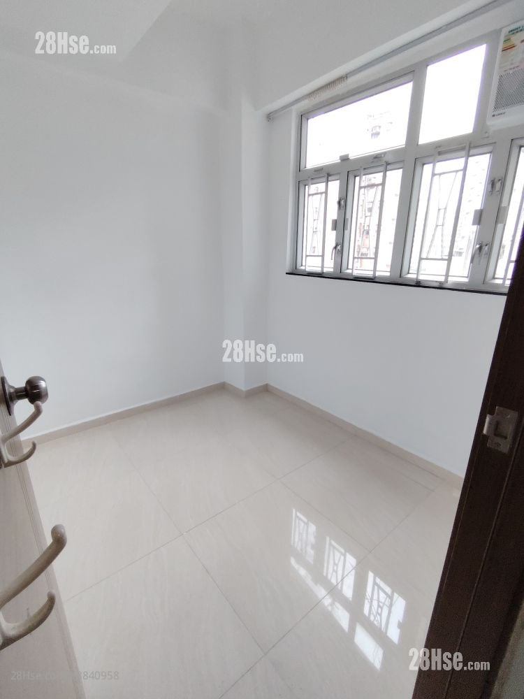 Kiu Wing Building Rental 1 Bedroom , 1 Bathroom 200 ft²