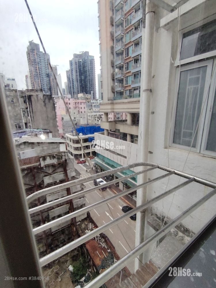 Kiu Wing Building Rental 1 Bedroom , 1 Bathroom 200 ft²
