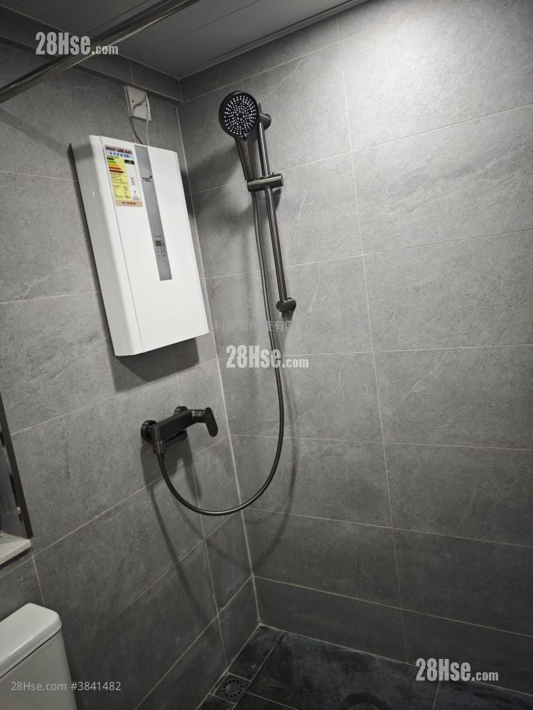 The Metro City Rental 3 Bedrooms , 2 Bathrooms 538 ft²