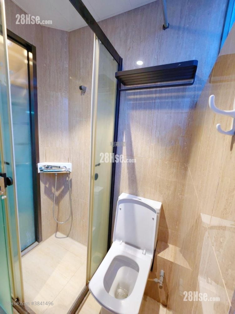 T Plus Rental 1 Bathroom 141 ft²