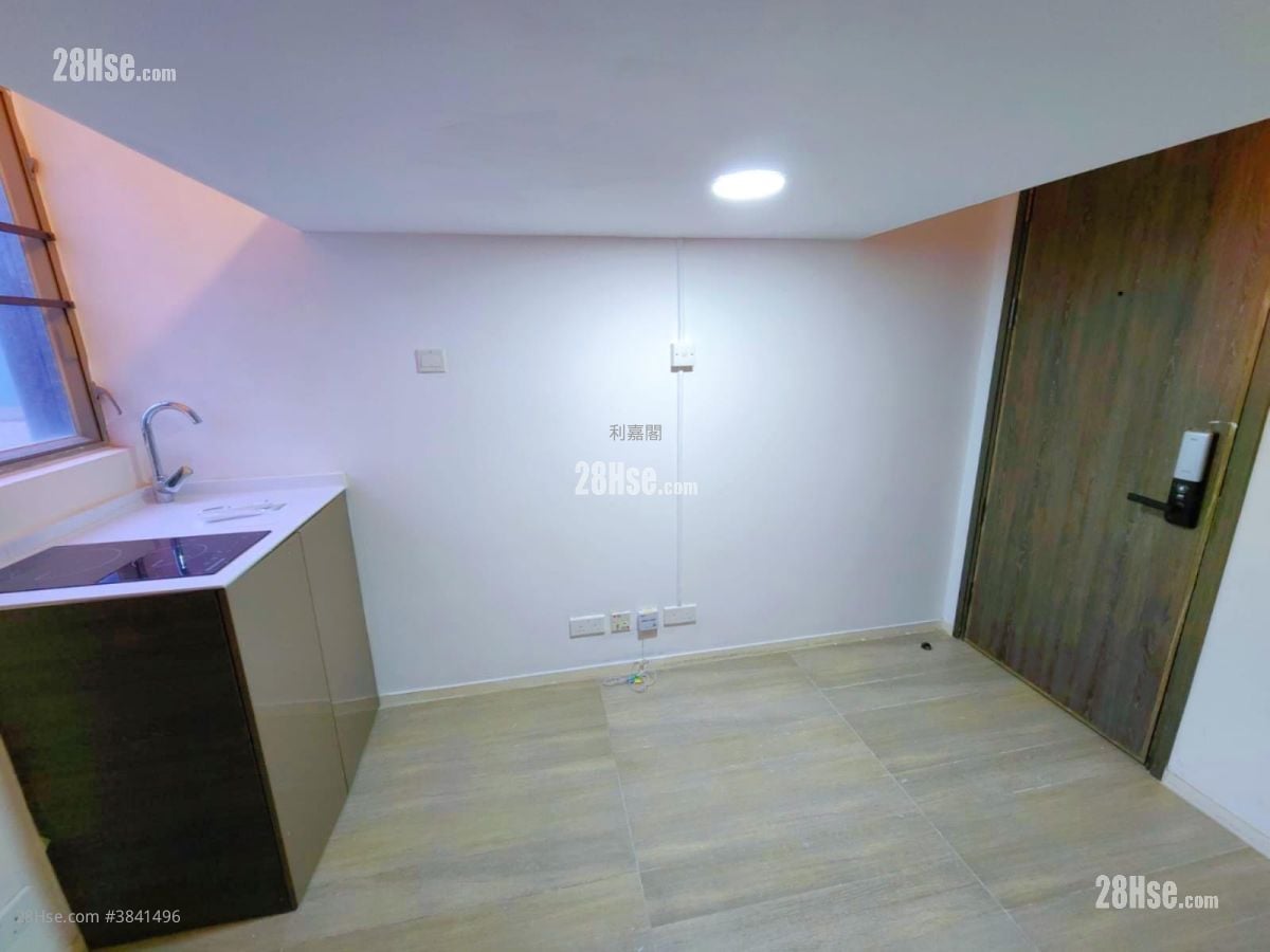 T Plus Rental 1 Bathroom 141 ft²