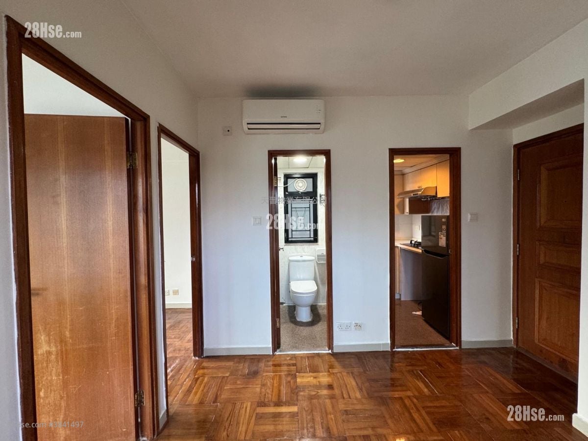 Palatial Stand Rental 2 Bedrooms , 1 Bathroom 258 ft²