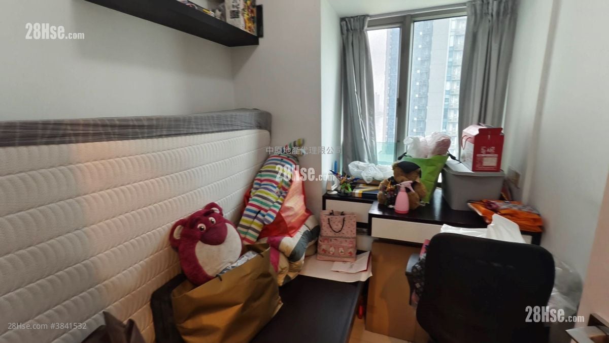 bedroom 2: City Point Sell 4 Bedrooms , 2 Bathrooms 854 ft²