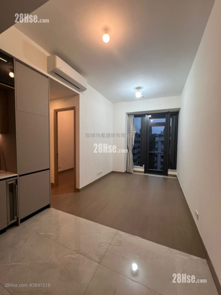 Prince Wesidence Rental 2 Bedrooms , 2 Bathrooms 561 ft²