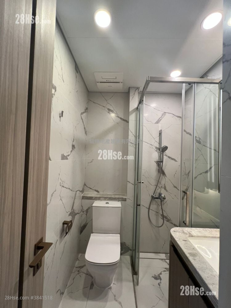 Prince Wesidence Rental 2 Bedrooms , 2 Bathrooms 561 ft²