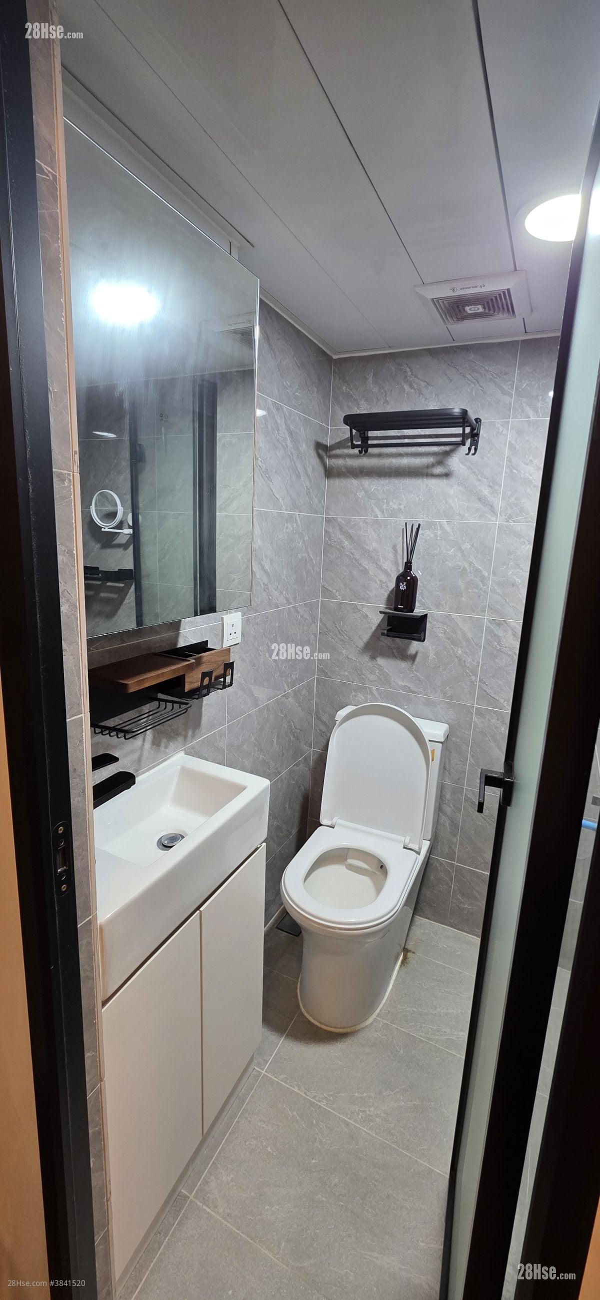 Apartment Rental 150 ft²