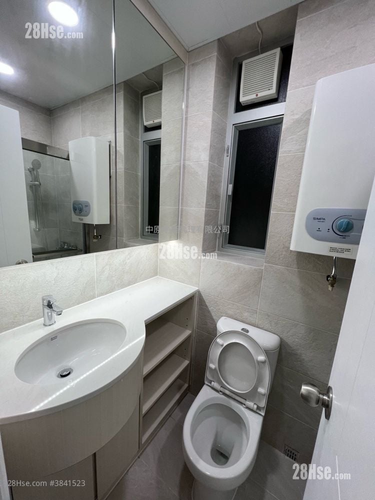 Mayfair Gardens Sell 2 Bedrooms , 1 Bathroom 329 ft²