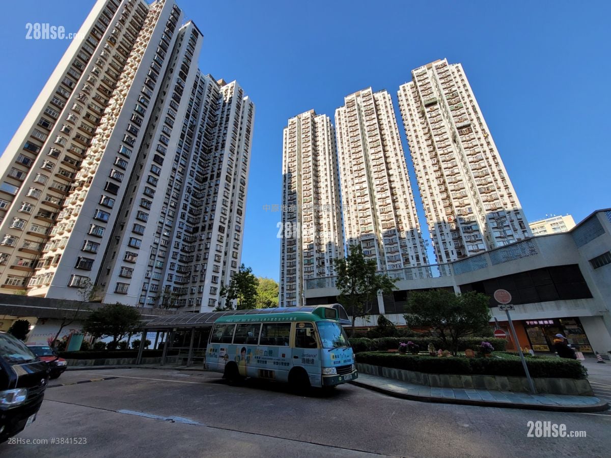 Mayfair Gardens Sell 2 Bedrooms , 1 Bathroom 329 ft²