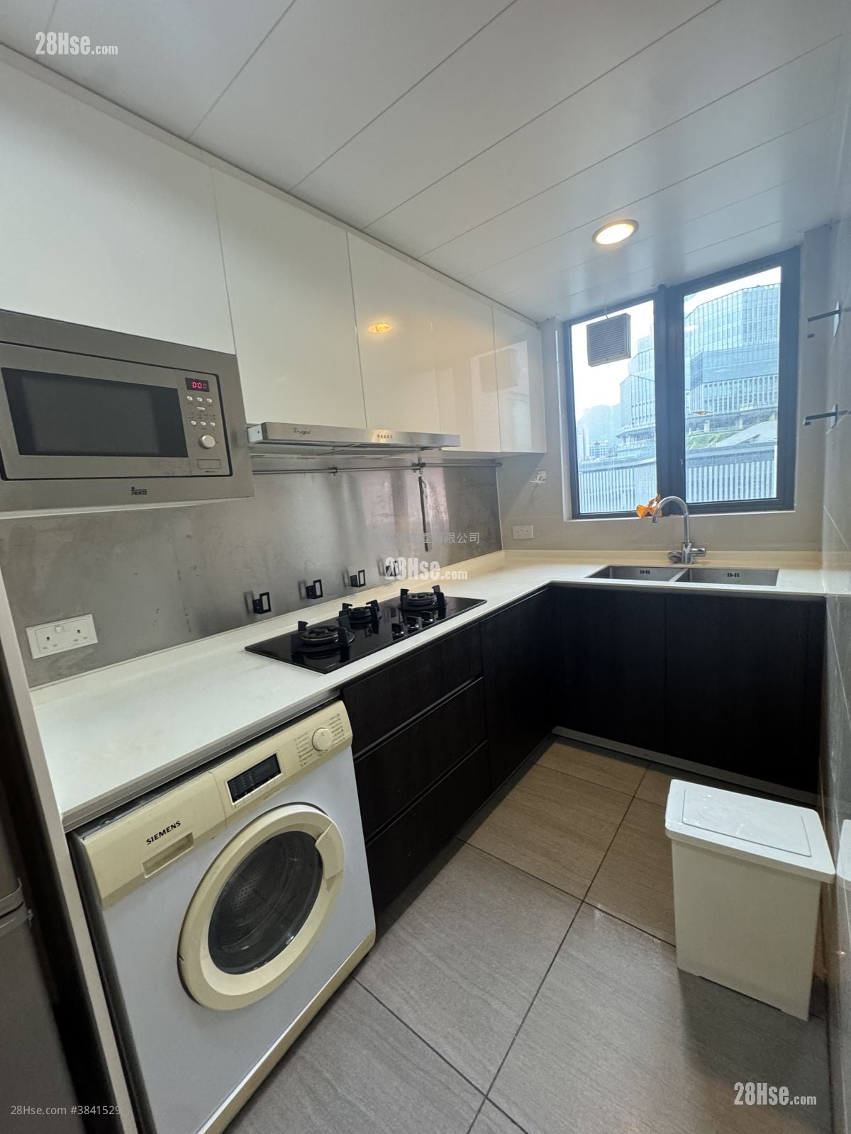 3 Muk Chui Street Rental 2 Bedrooms , 1 Bathroom 539 ft²