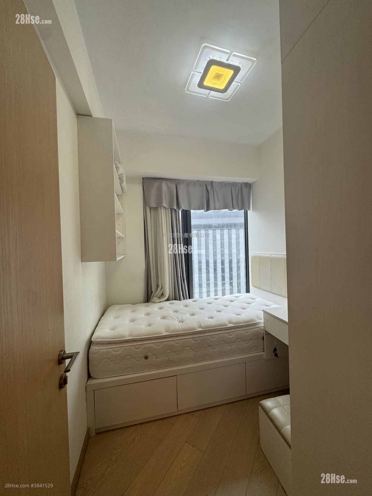 3 Muk Chui Street Rental 2 Bedrooms , 1 Bathroom 539 ft²