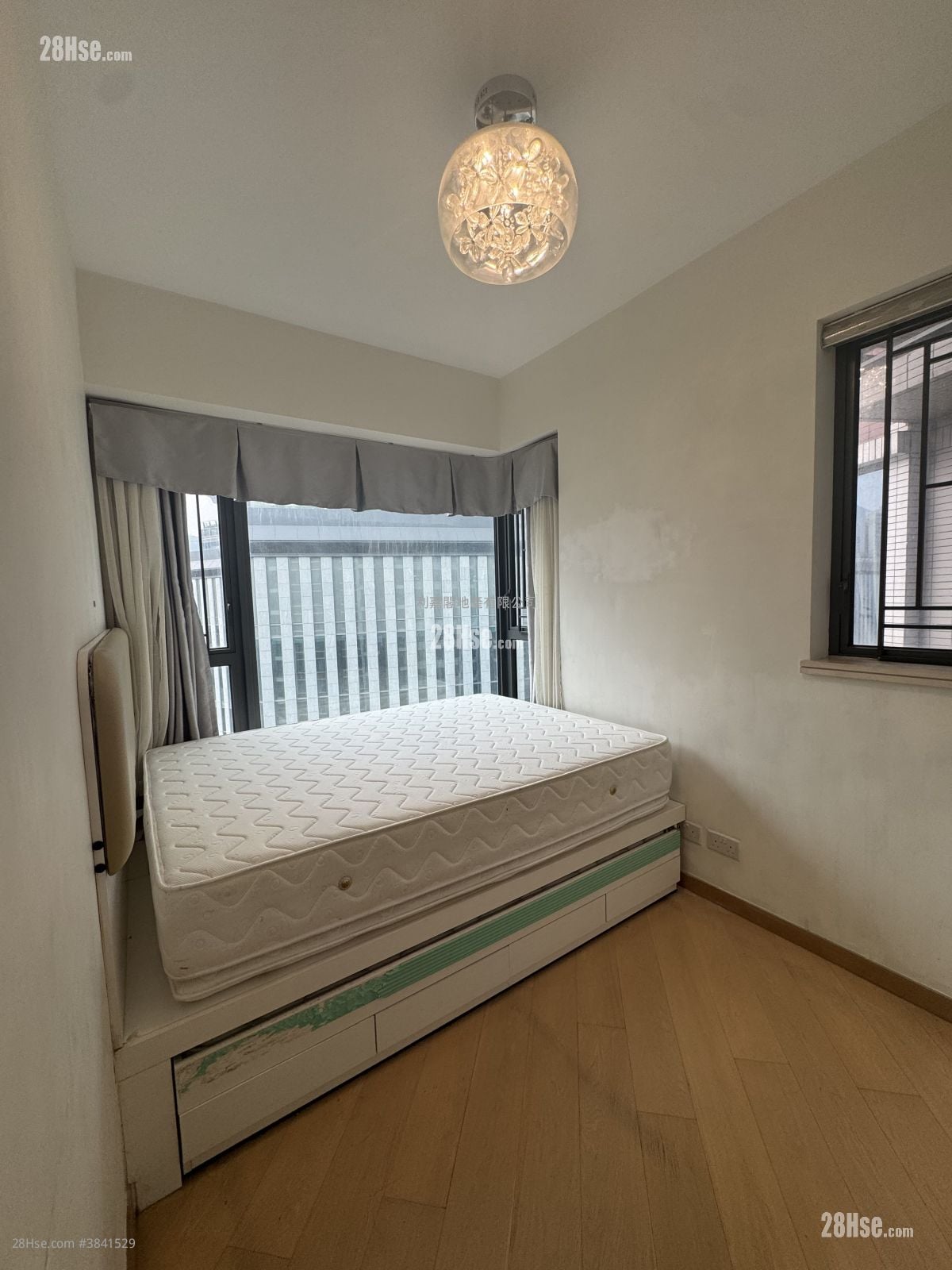 3 Muk Chui Street Rental 2 Bedrooms , 1 Bathroom 539 ft²