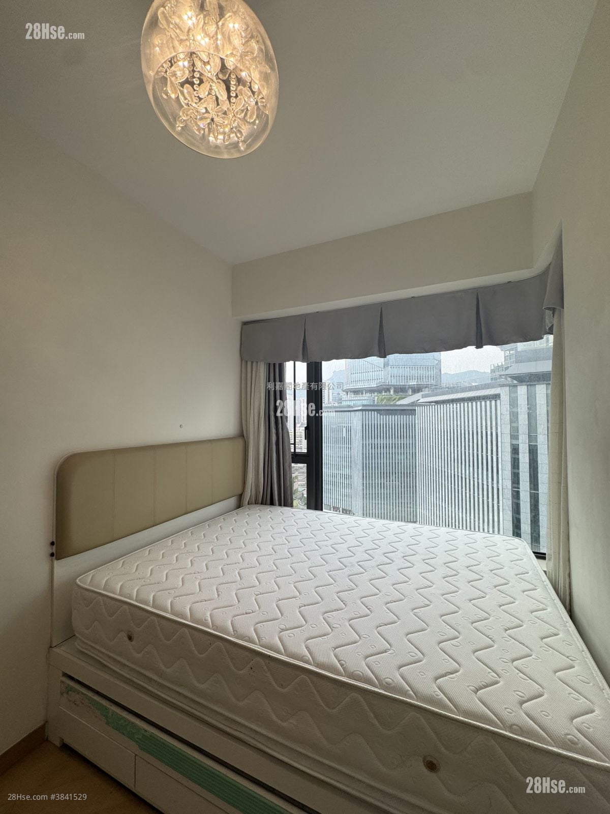 3 Muk Chui Street Rental 2 Bedrooms , 1 Bathroom 539 ft²