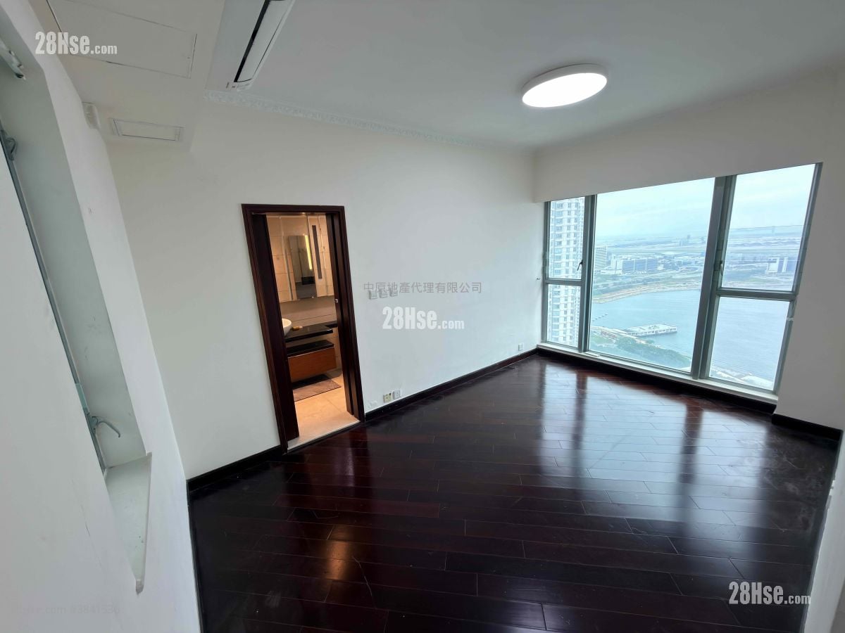 Coastal Skyline Sell 3 Bedrooms 1,400 ft²