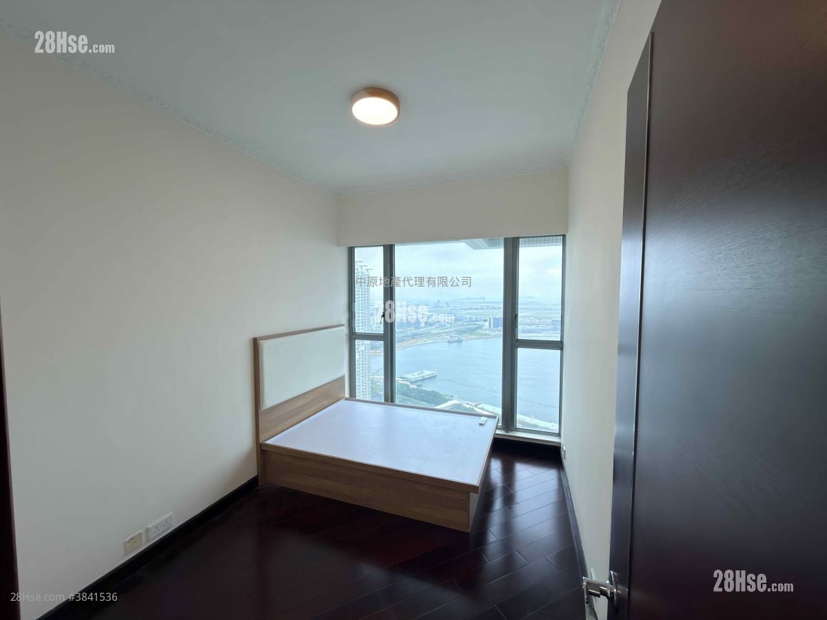 Coastal Skyline Sell 3 Bedrooms 1,400 ft²