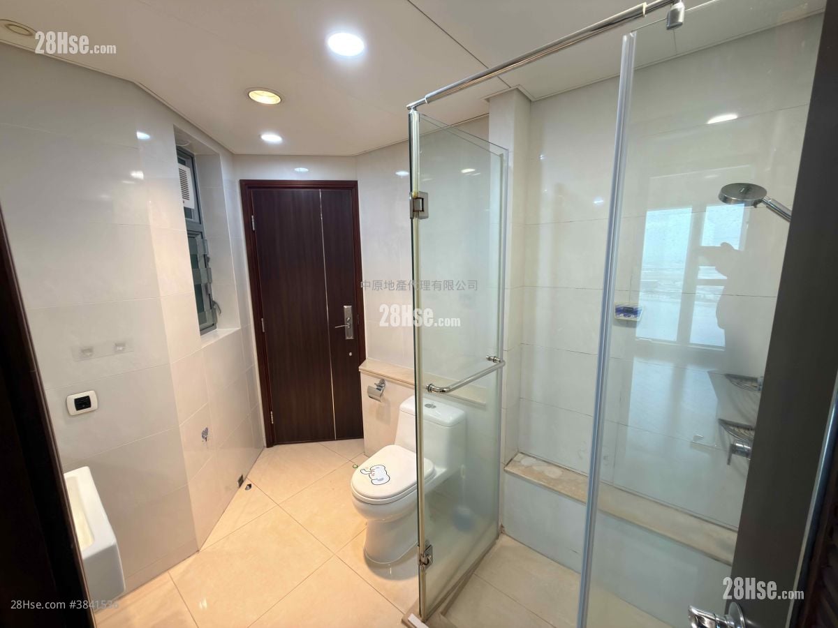 Coastal Skyline Sell 3 Bedrooms 1,400 ft²